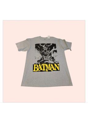 NWT Batman Gray and Yellow Men's Shirt Size XLT